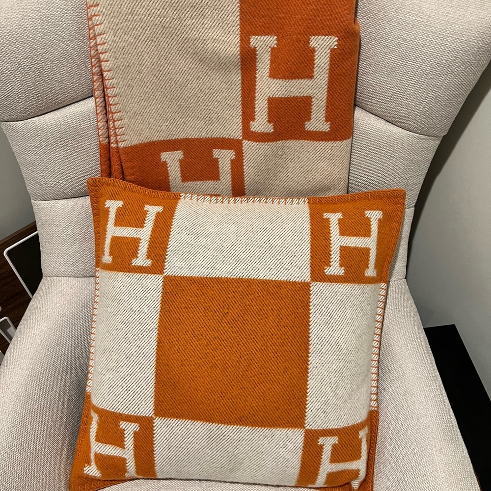 Hermes blanket and pillow duo